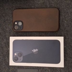 Apple IPhone 13 (100% Battery Health)